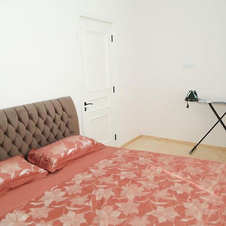 Panchitos Apartment Тбилиси Екстериор снимка