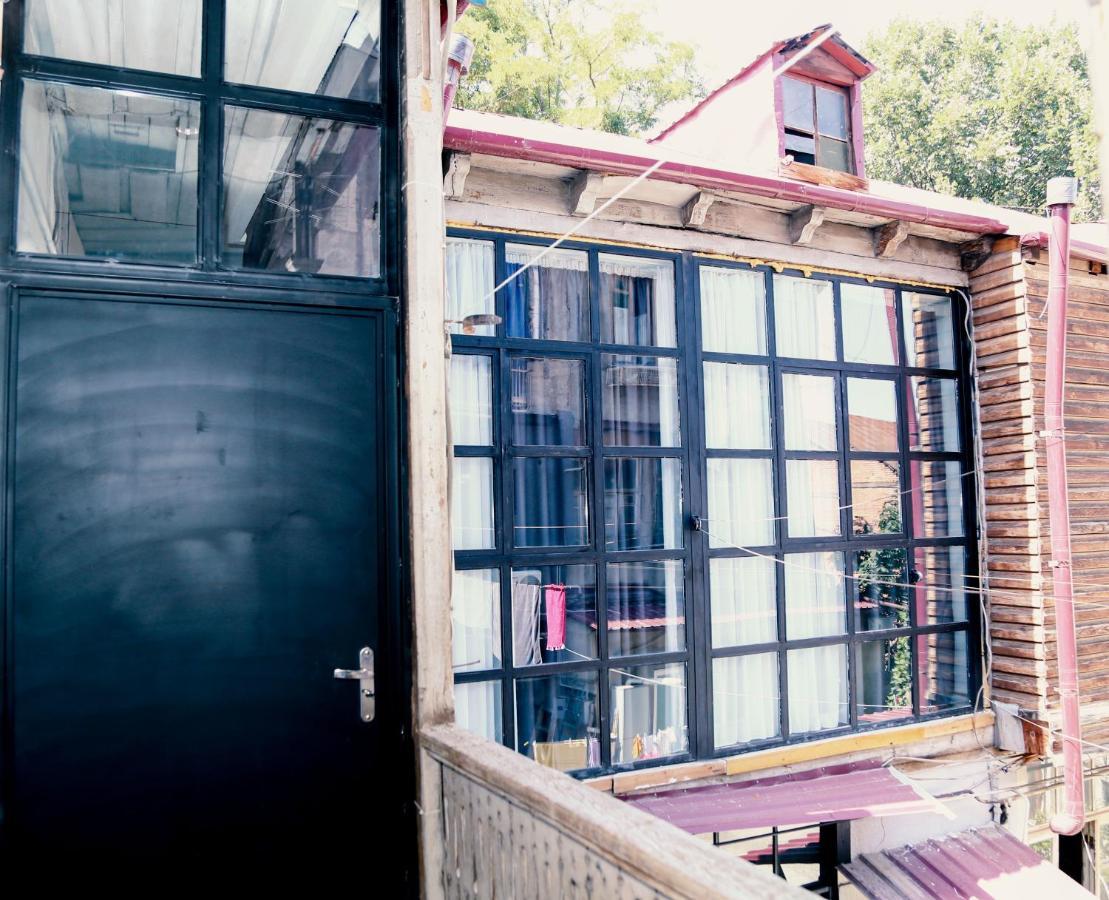 Panchitos Apartment Тбилиси Екстериор снимка